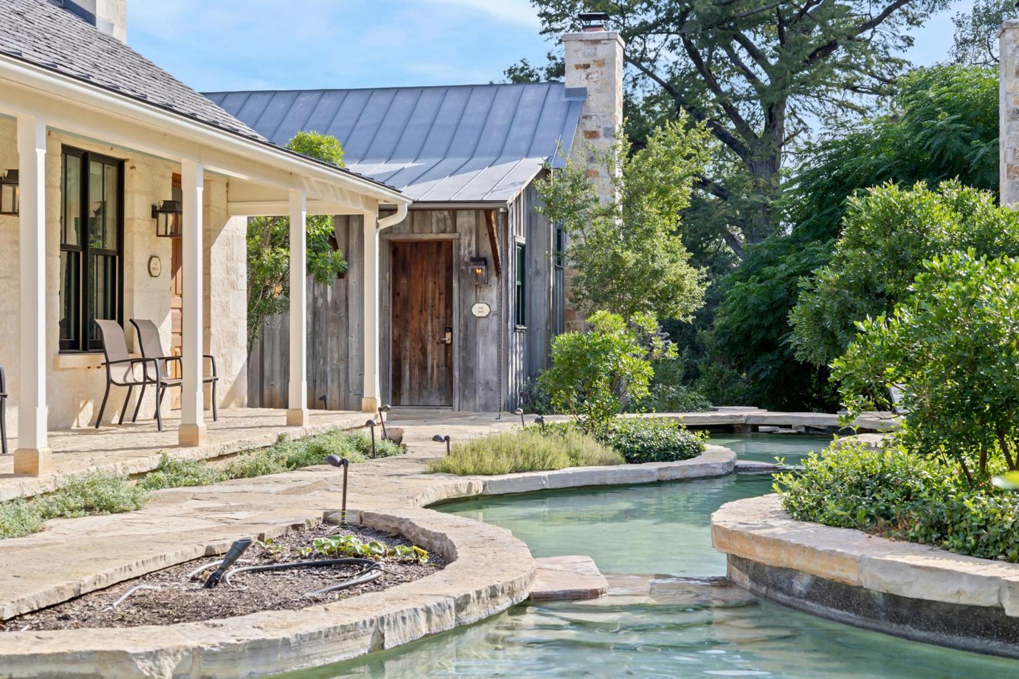 Blacksmith Quarters Fredericksburg Exterior foto
