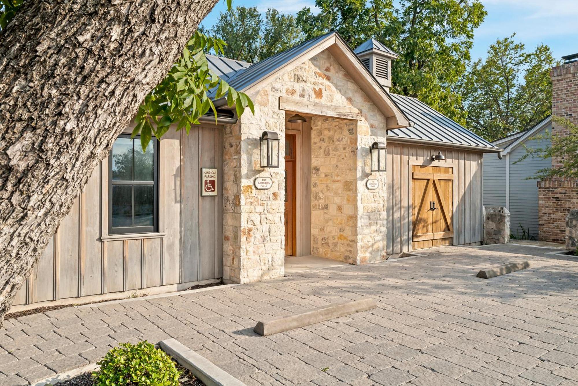 Blacksmith Quarters Fredericksburg Exterior foto